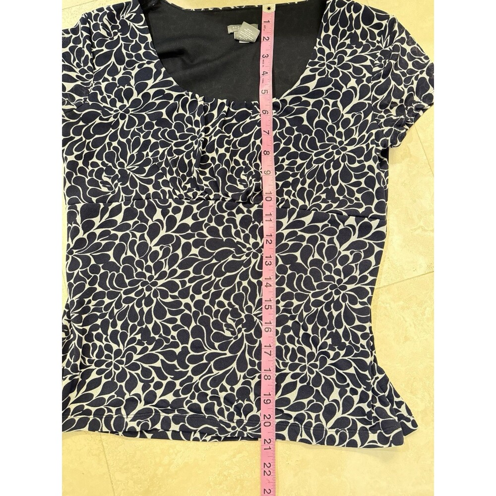 πΈ Ann Taylor Petite Navy & White Floral Blouse β Size Medium (PM) - Picture 8 of 10